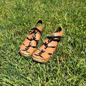 No. 6 store clogs lace up brown clogs size 36